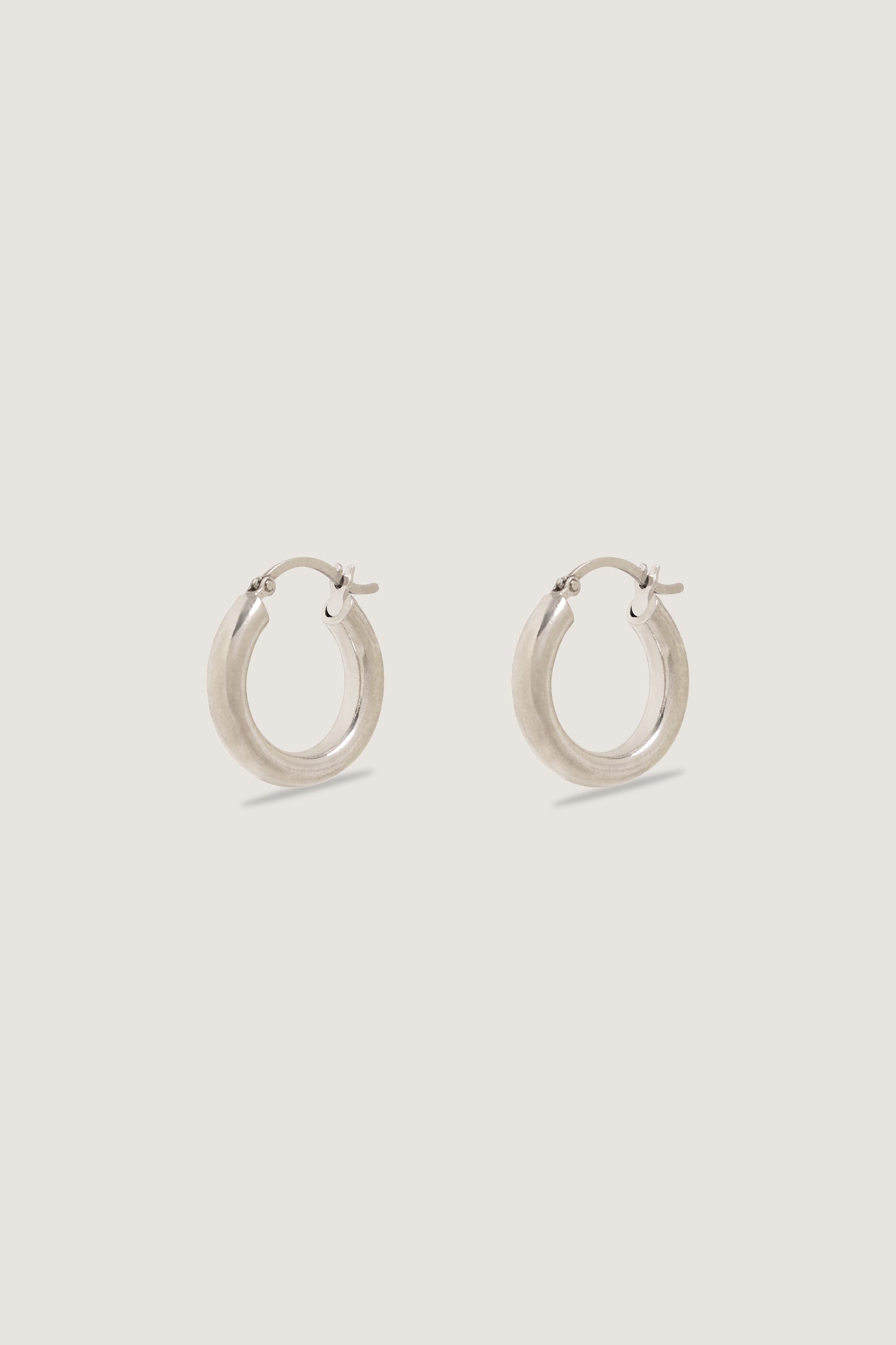 BOUCLES D'OREILLE AUDREY GRISES