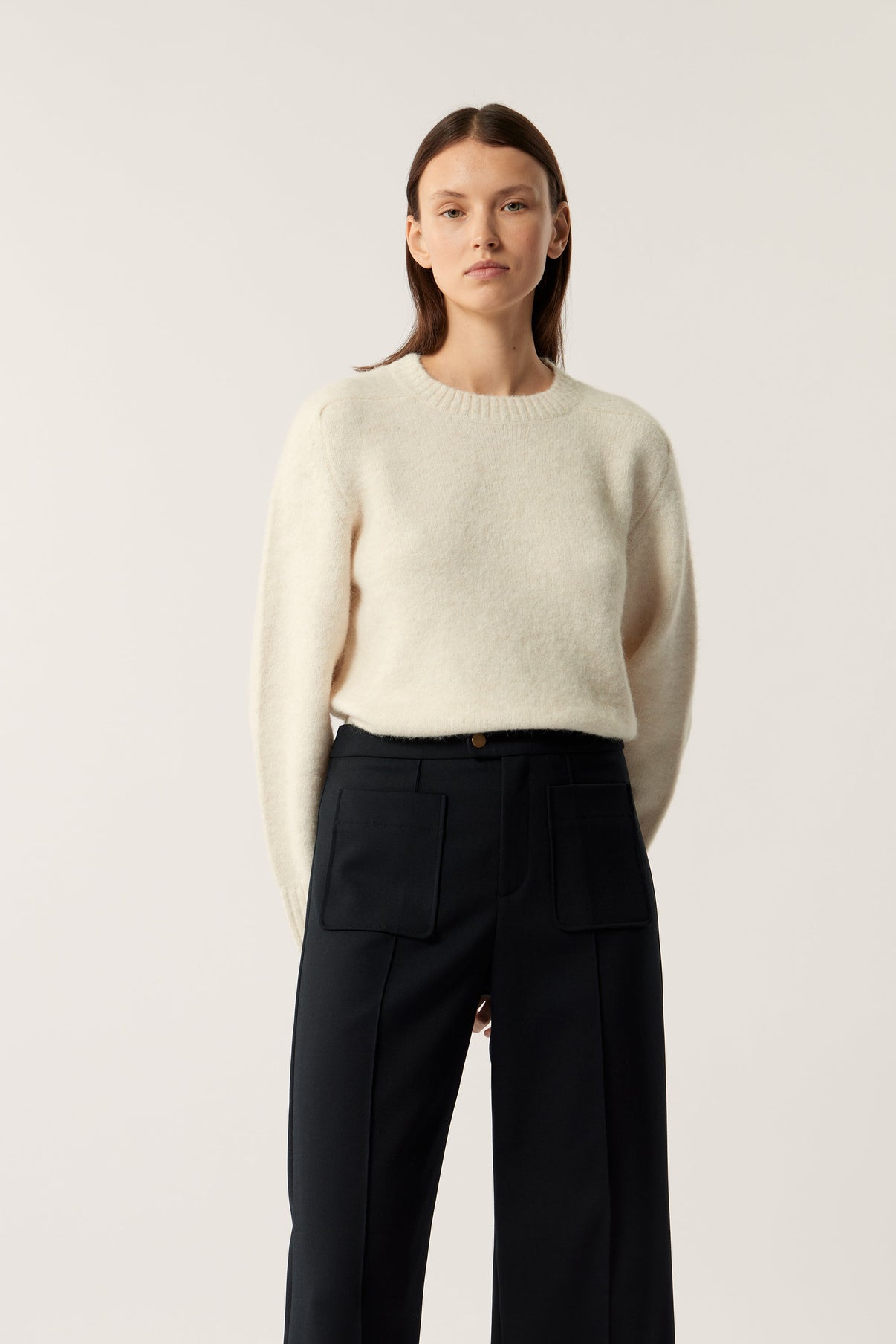 ENVIE OFF-WHITE SWEATER vue 3